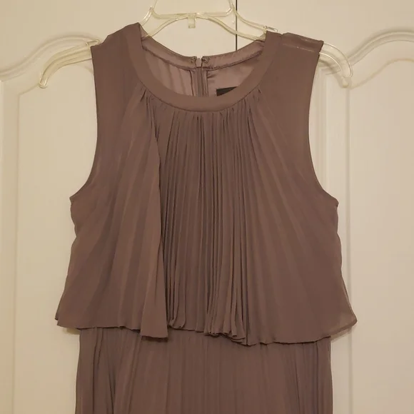 Vera Wang long pleated dress - Picture 2 of 5